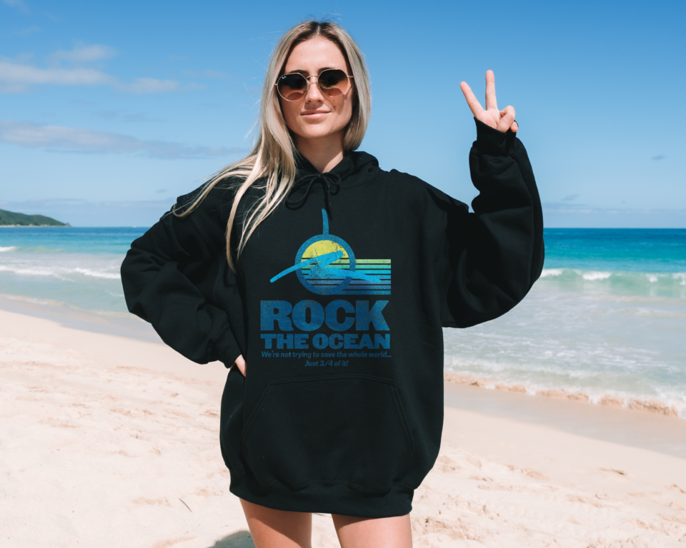 cali logo black hoodie